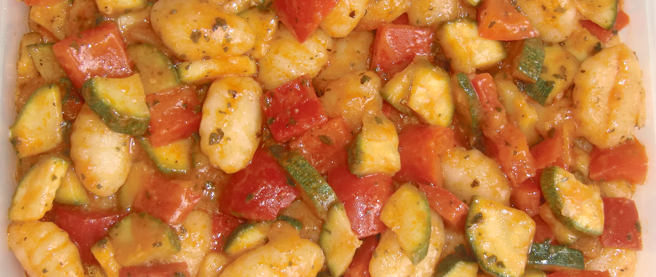 Veganes Gedankenfutter » Gnocchi-Salat mit Paprika und Zucchini