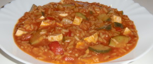 Mediterraner Zucchini-Paprika-Reis-Eintopf